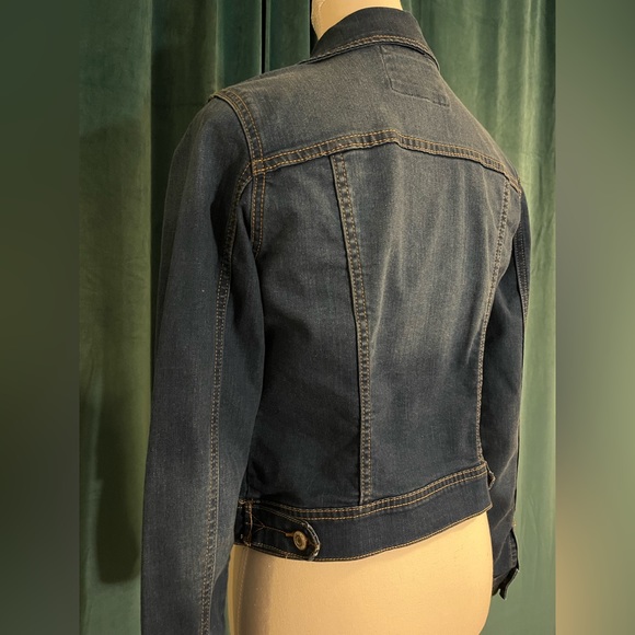 Jean Jacket - Picture 2 of 5